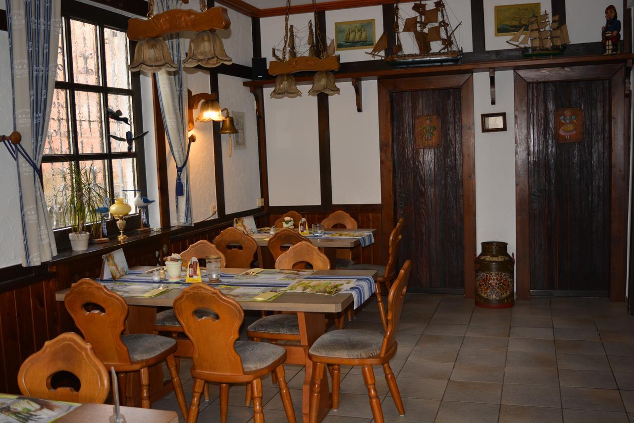 Hotel Restaurant Bauernstube Eschenburg Exterior photo